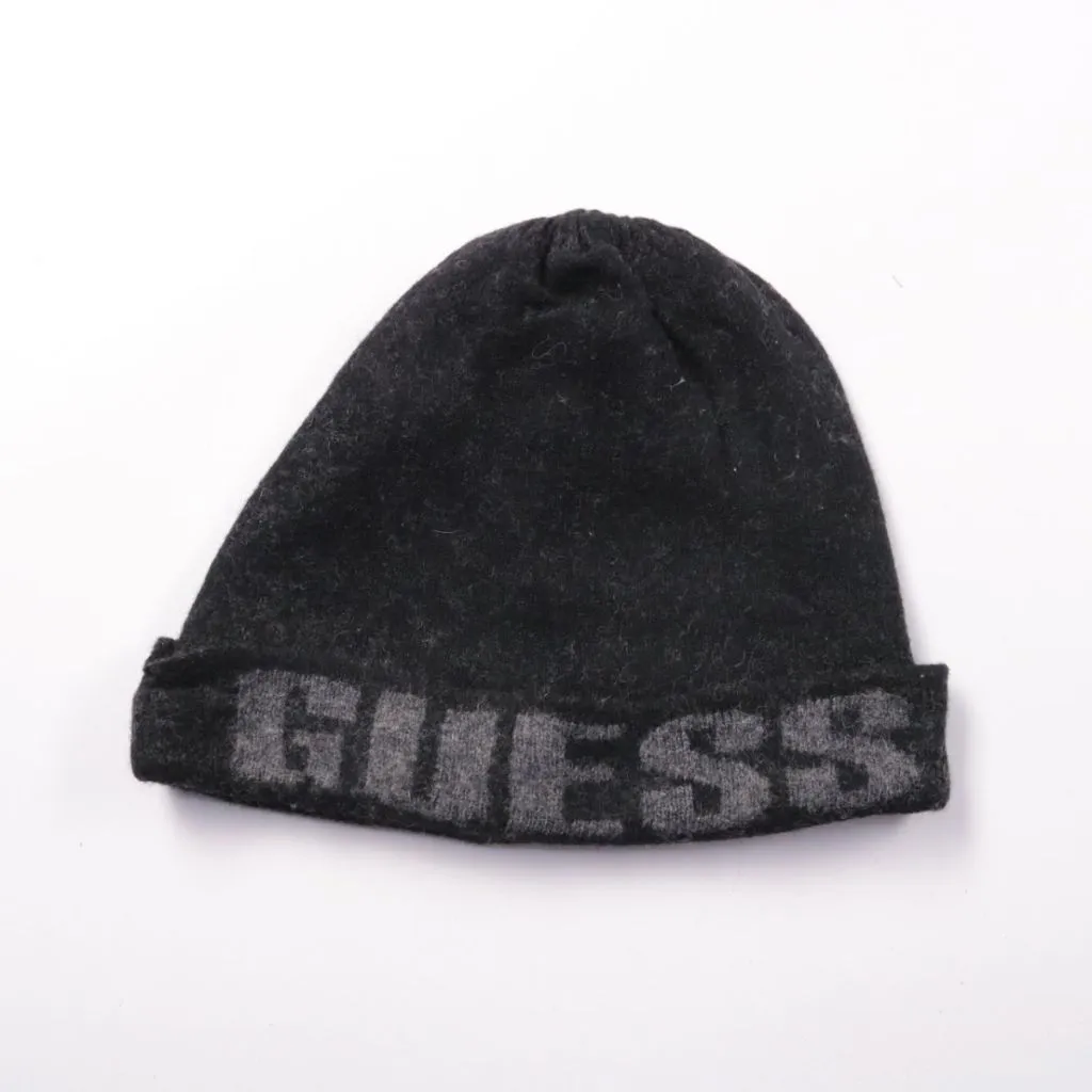 шапка Guess